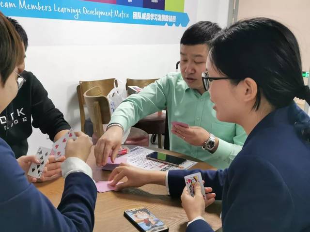 关于比赛胜利并非靠运气，团队默契是关键的信息