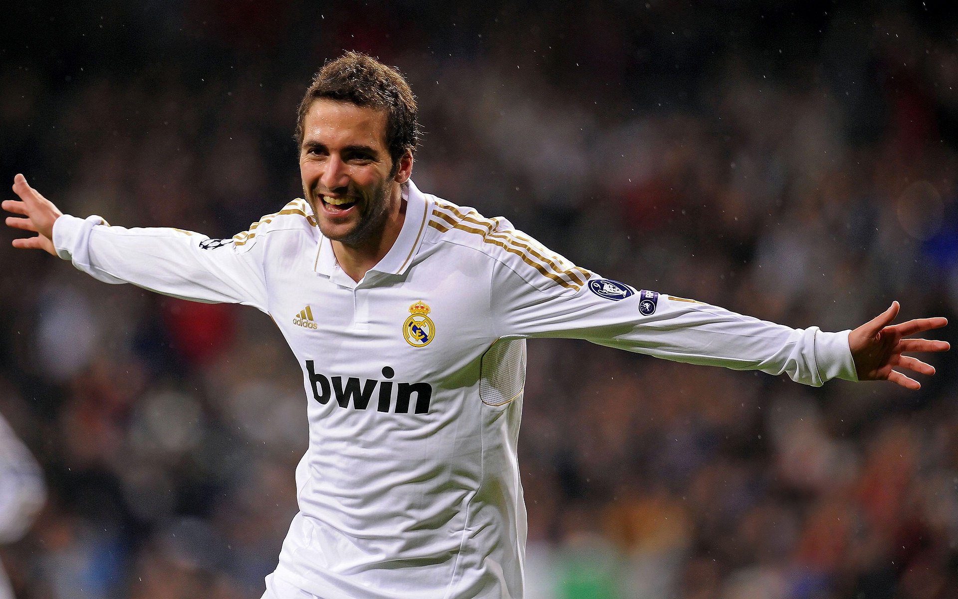 关于那不勒斯士气爆棚，全运会决赛遇上马德里竞技，目标明确直指晋级的信息