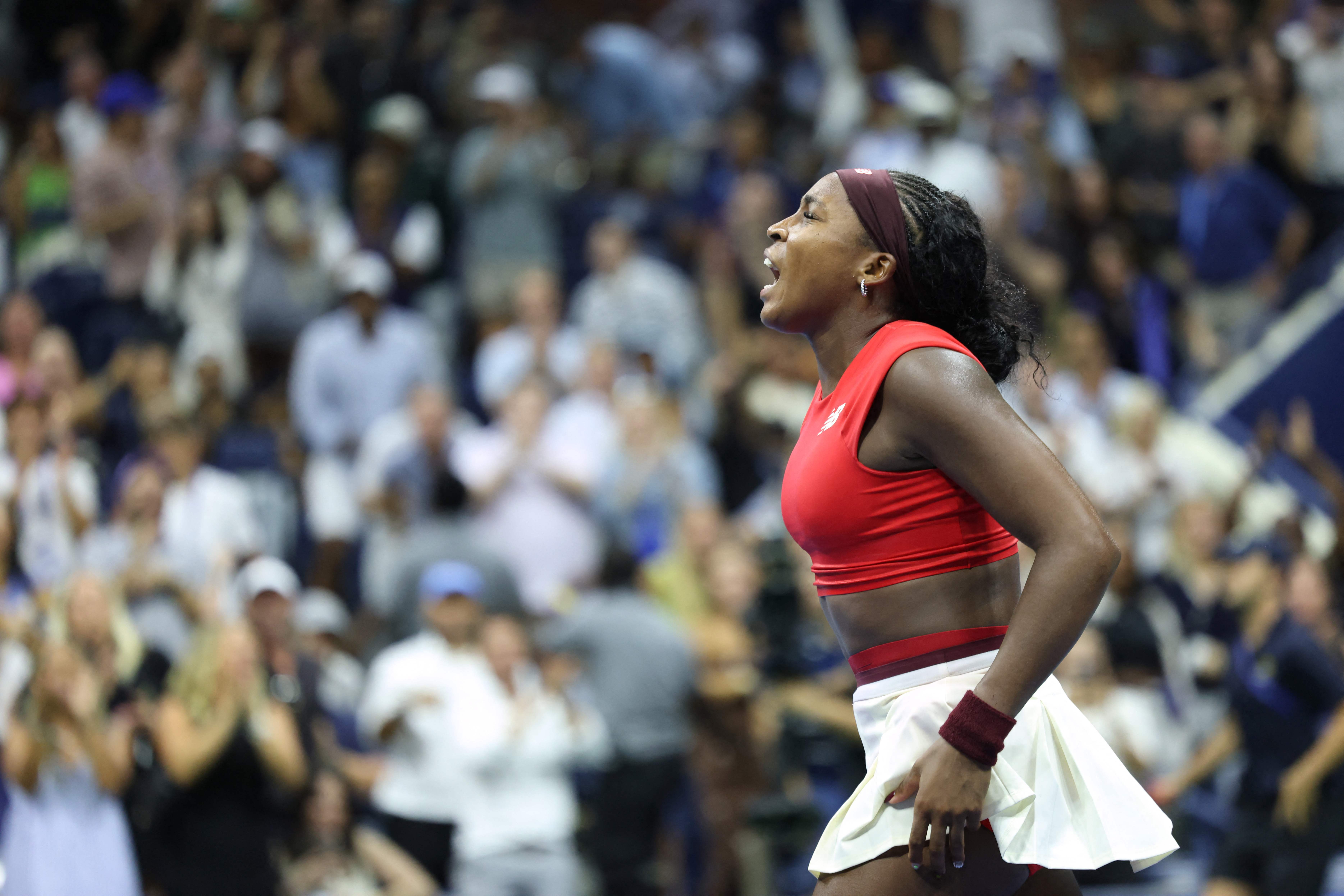 包含高芙刷新里程碑,那不勒斯半决赛力克北京国安,晋级概率达78%的词条